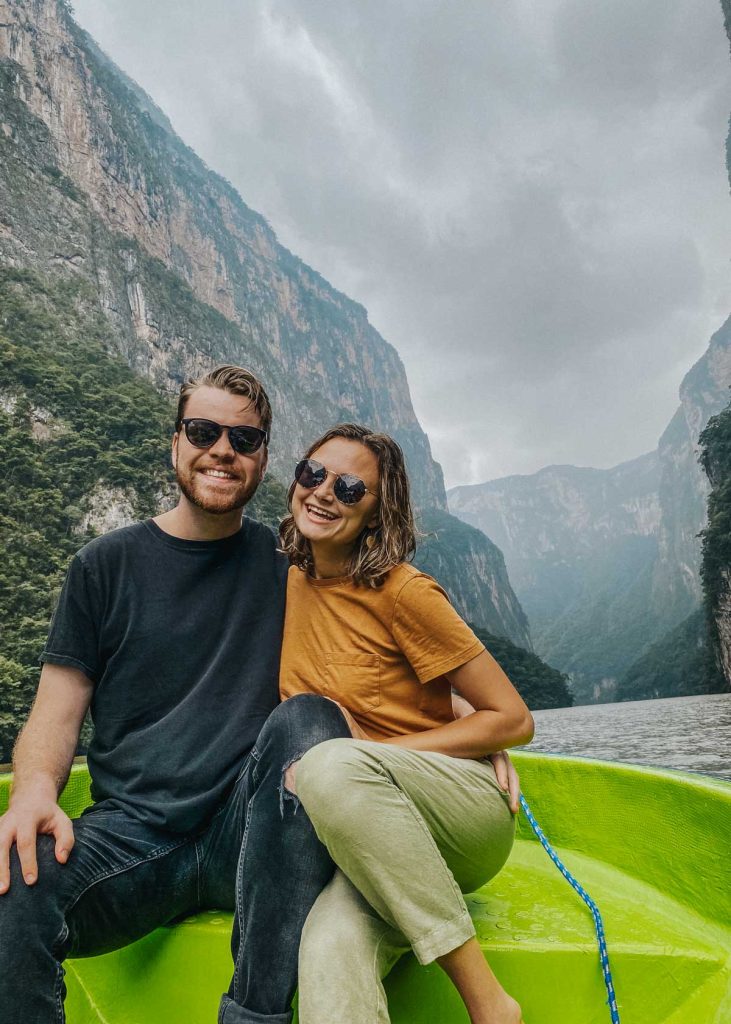Couple on a boat in Chiapas at Sumidero Canyon