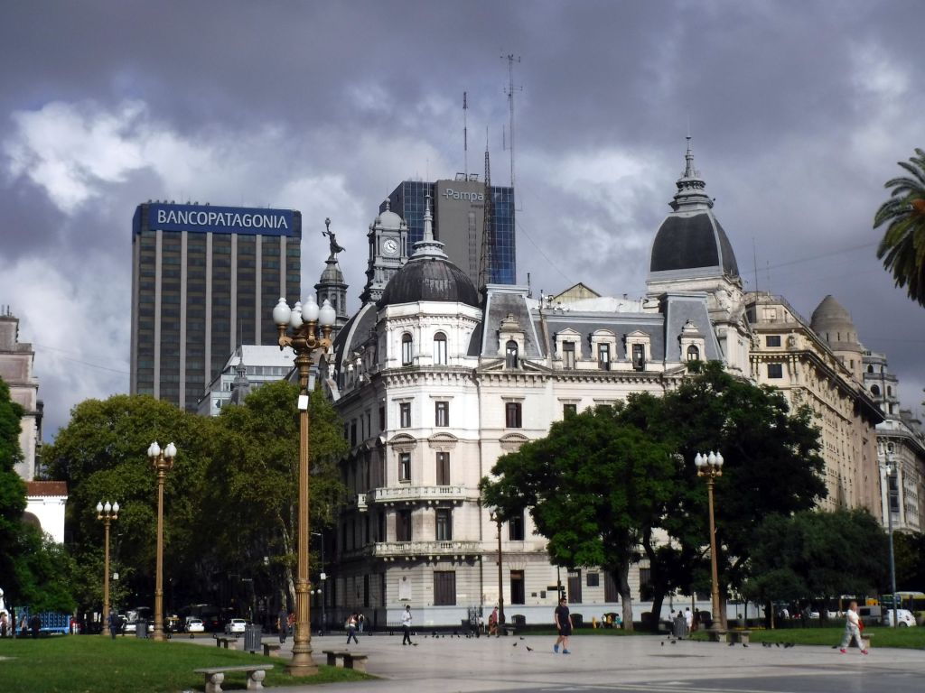 ARGENTINA & CHILE #3: MORE OF BUSTLING BUENOS AIRES